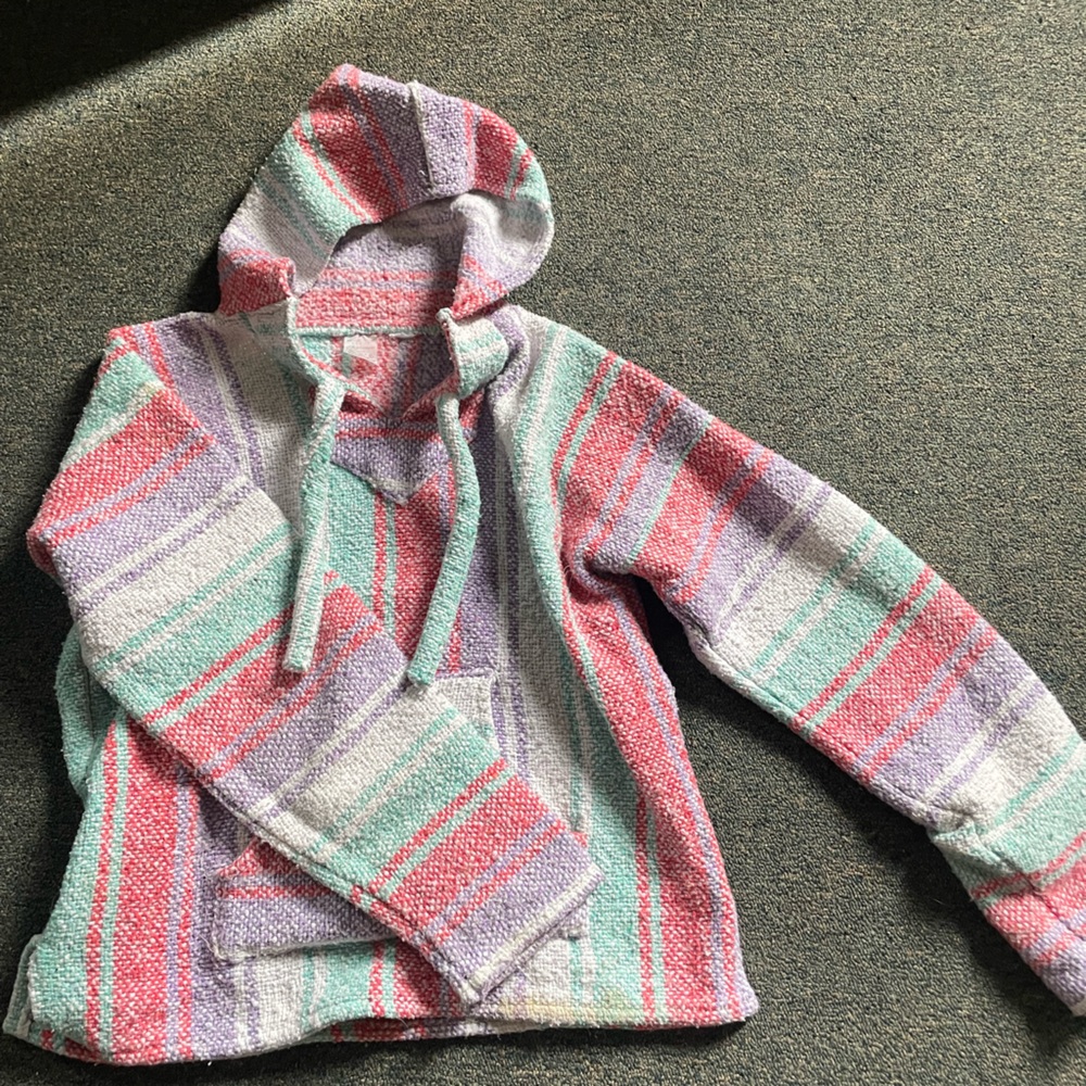 Multi color sweatshirt. No brand